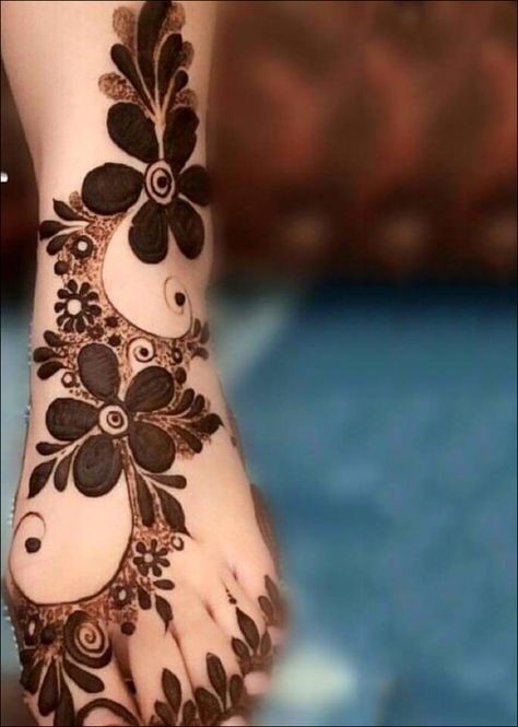 foot-mehndi-design-bridal