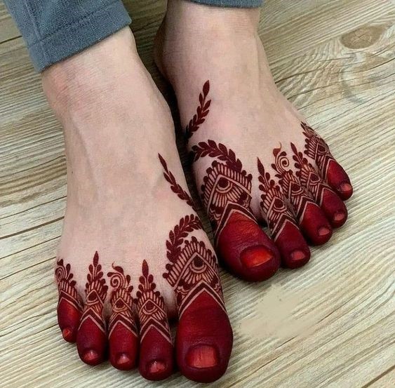 mehndi-design-foot