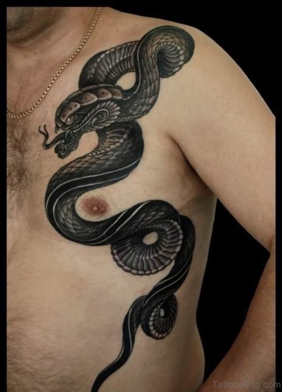 snake-tattoo-on-shoulder-man snake-tattoo-on-shoulder-man