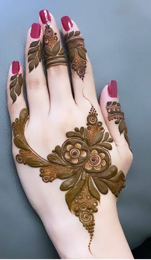 unique mehndi design